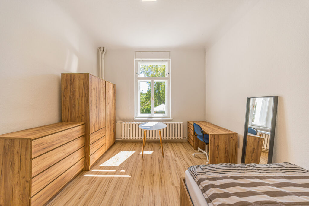 JUWO Leipzig - Kommunales Jugendwohnen, Bochumer Straße, möbliertes ZImmer